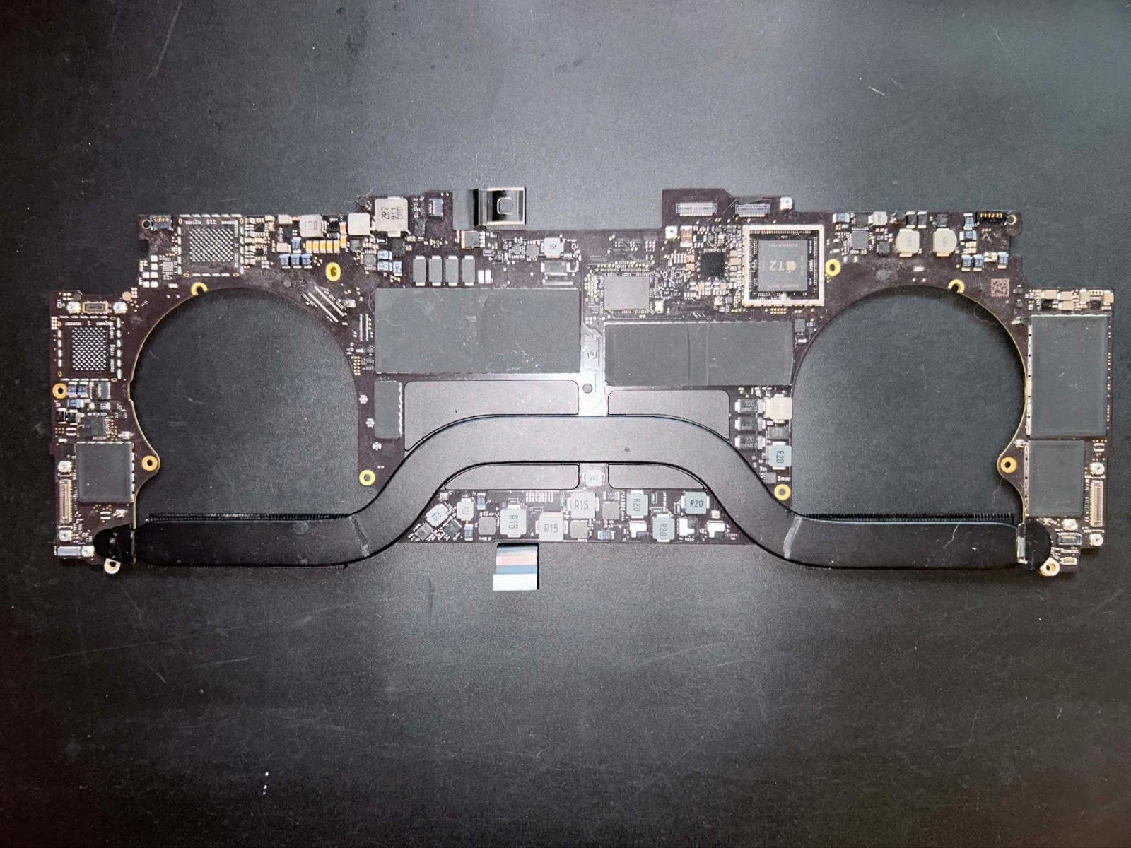 Carte mere MacBook pro A1990, Informatique & Logiciels, Enlèvement, Intel, DDR4
