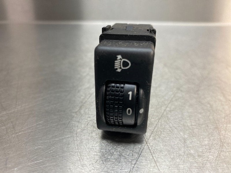 COMMUTATEUR PHARE REGLAGE C Nissan X-Trail (T30), Utilisé, Nissan