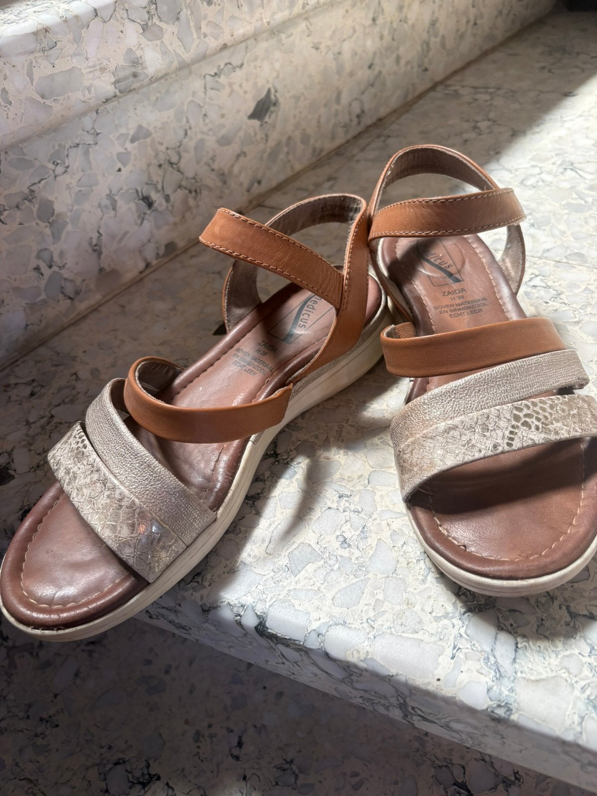 MEDICUS sandalen (39), Kleding | Dames, Ophalen of Verzenden, Zo goed als nieuw