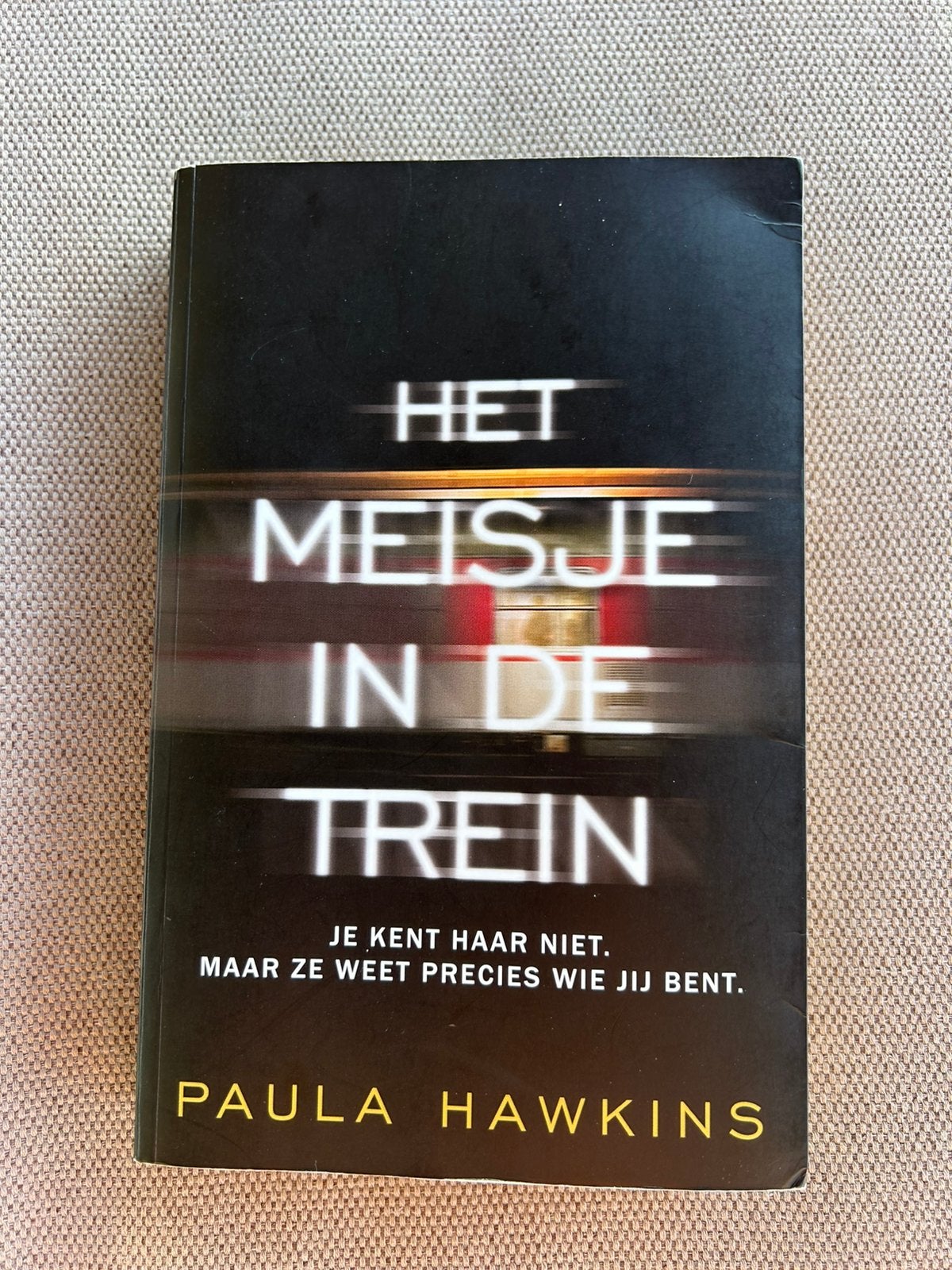Het meisje in de trein - Paula Hawkins, Livres, Thrillers, Enlèvement, Comme neuf