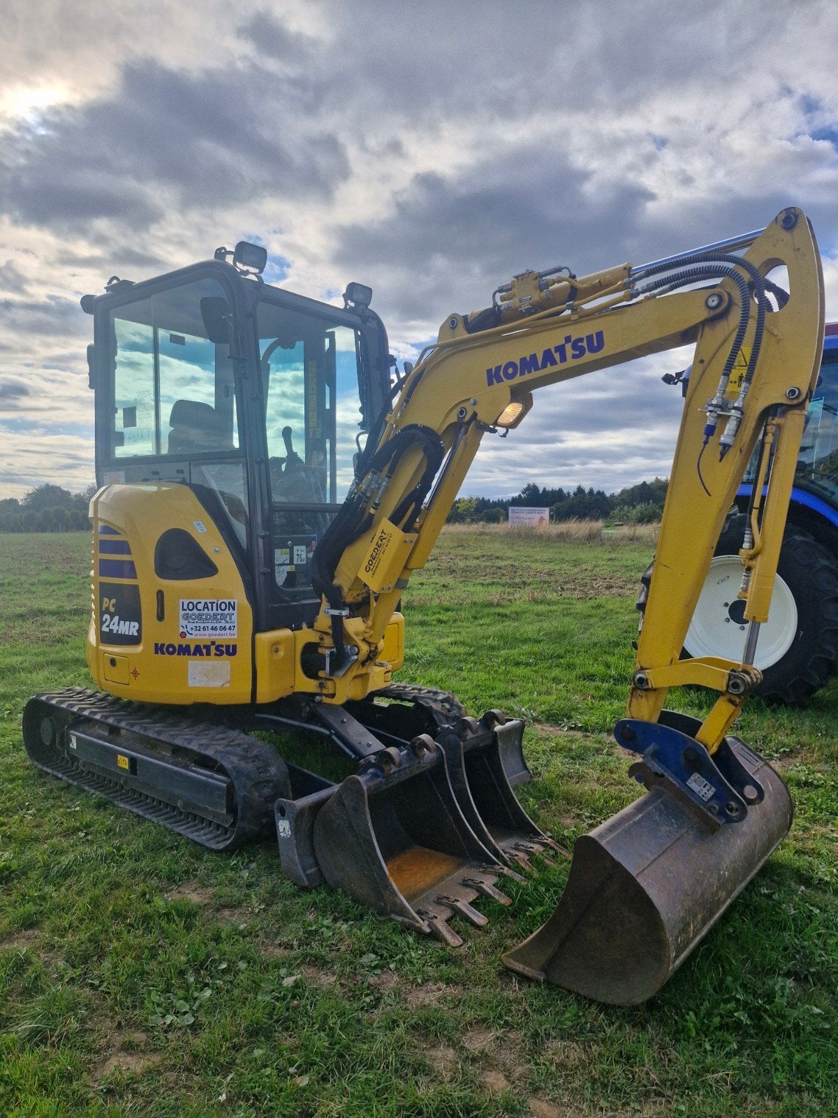 Komatsu PC24MR-5, Articles professionnels, Enlèvement, Excavatrice