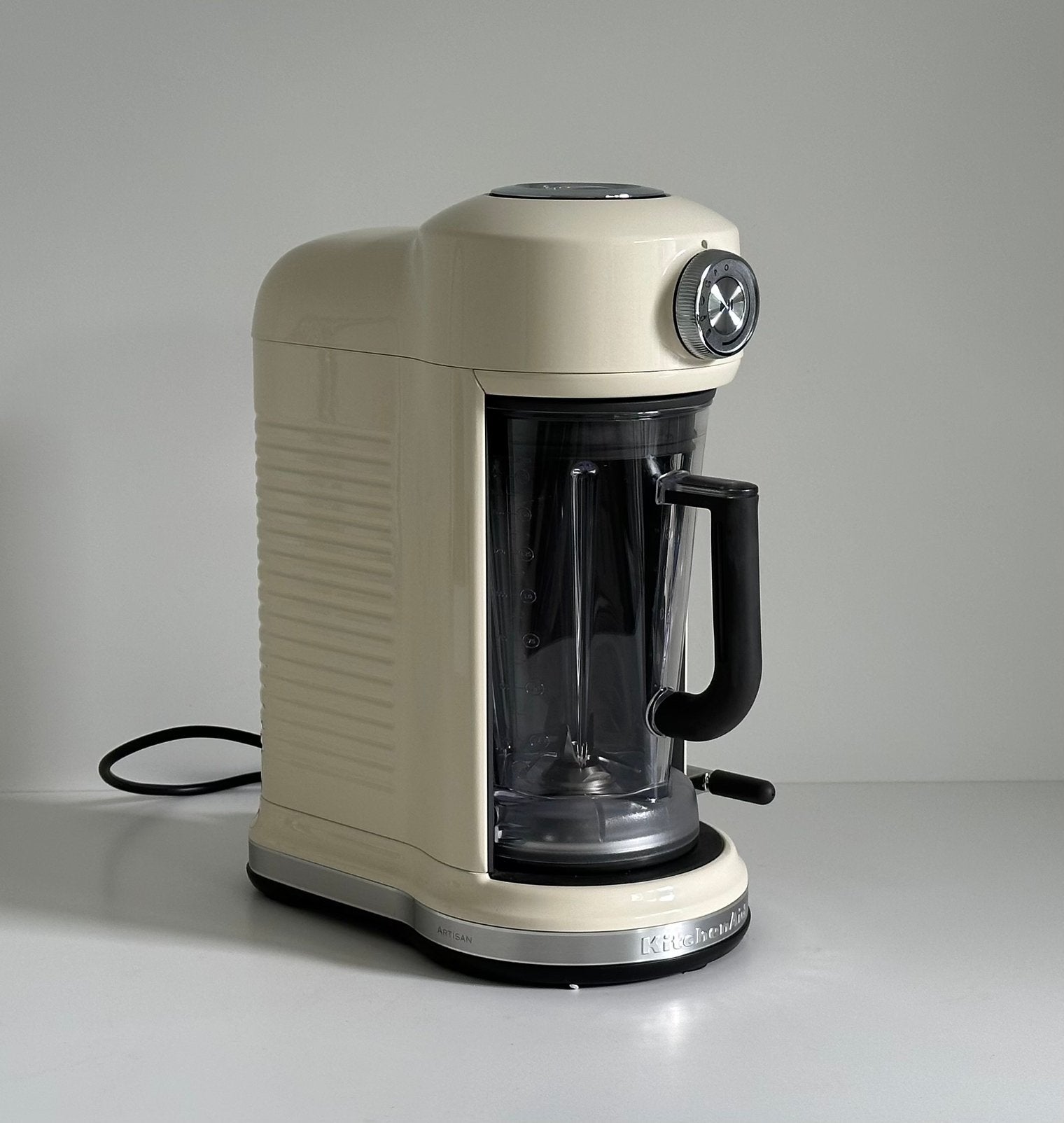Mixeur magnétique KitchenAid 5KSB5080EAC couleur crème, Electroménager, Mélangeurs, Neuf, Mélangeur, Enlèvement