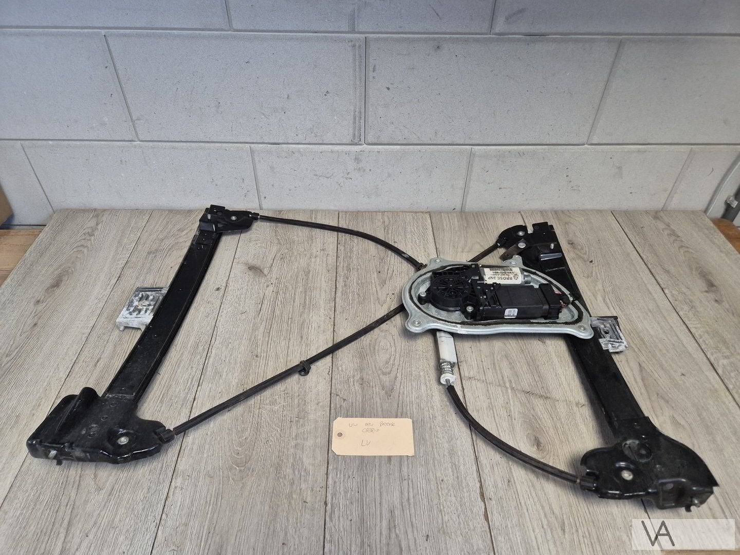 Raammechanisme met motor van VW New Beetle cabrio LINKS VOOR, Autos : Pièces & Accessoires, Volkswagen, -, Utilisé, -