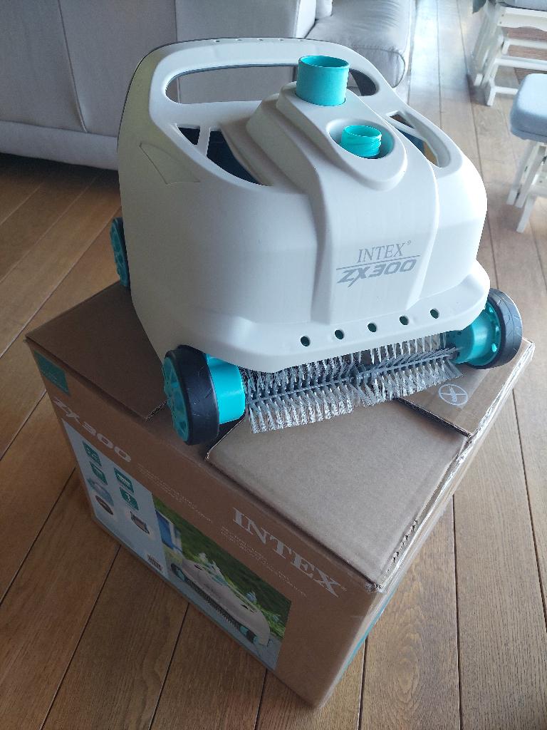Nouveau nettoyeur automatique de piscine Intex Deluxe, Enlèvement, Neuf, Autres types