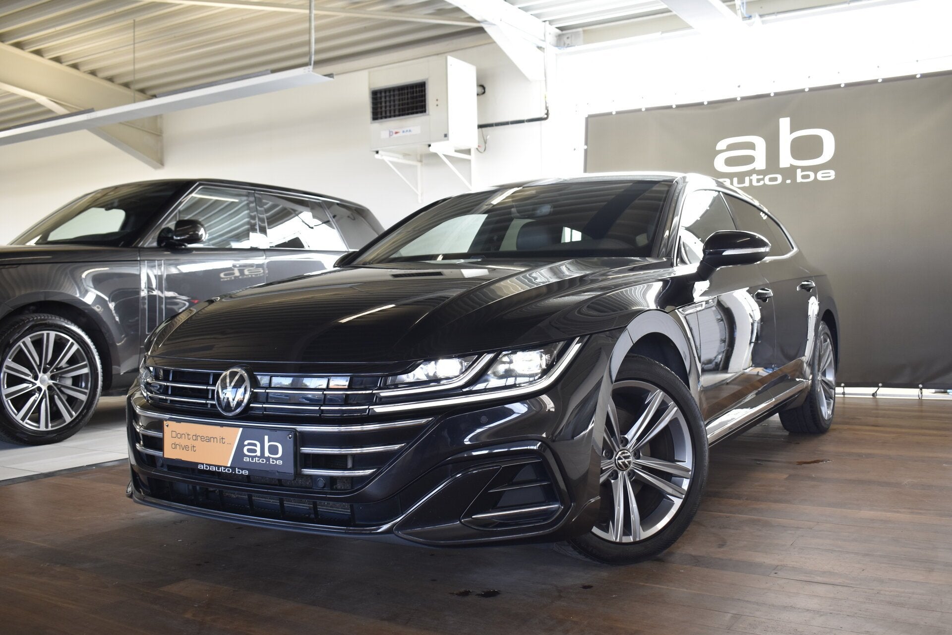 Volkswagen Arteon 1.4 E-HYBRID SHOOTING BRAKE R-LINE, APPLE, Auto's, 161 kW, 0 kg, Zwart, Bedrijf