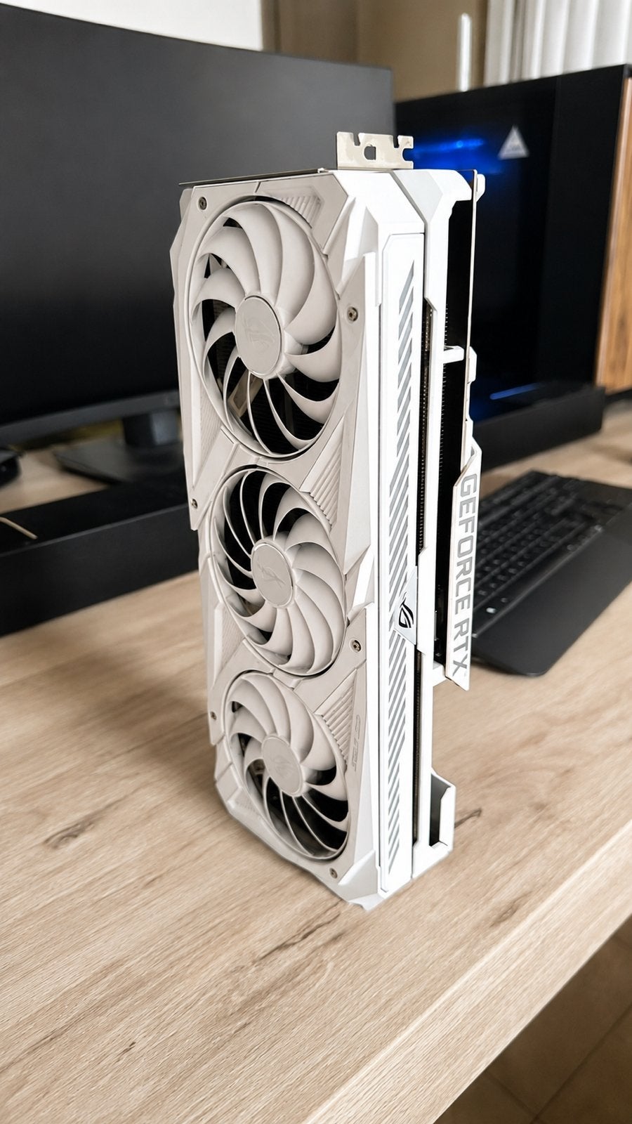 ASUS ROG Strix GeForce RTX 3070 White Edition V2 -DDR6, Enlèvement ou Envoi, GDDR6, PCI-Express 4, Comme neuf