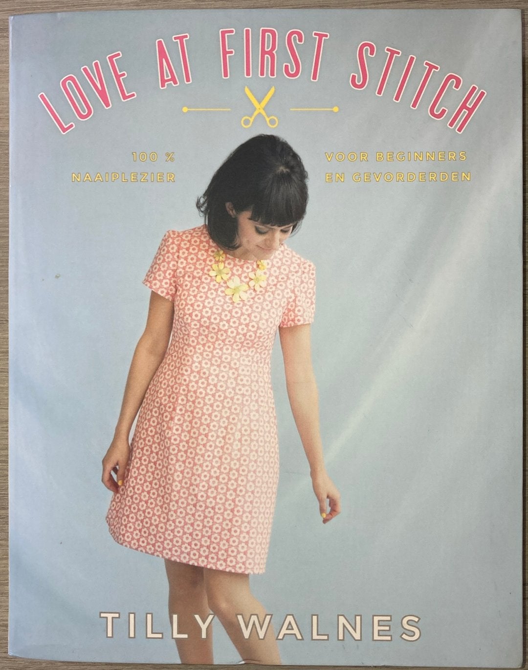 Tilly Walnes - Love at first stitch, Boeken, Hobby en Vrije tijd, Ophalen of Verzenden, Tilly Walnes
