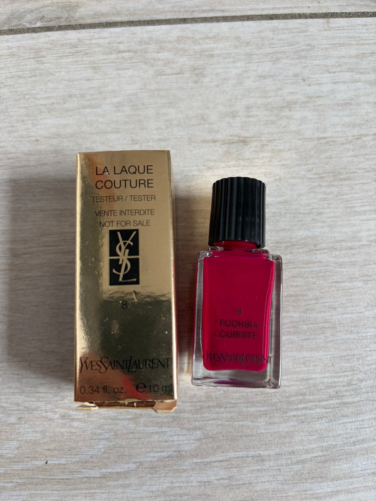 Yves saint Laurent nagelak, Verzamelen, Parfumverzamelingen, Ophalen of Verzenden, Zo goed als nieuw