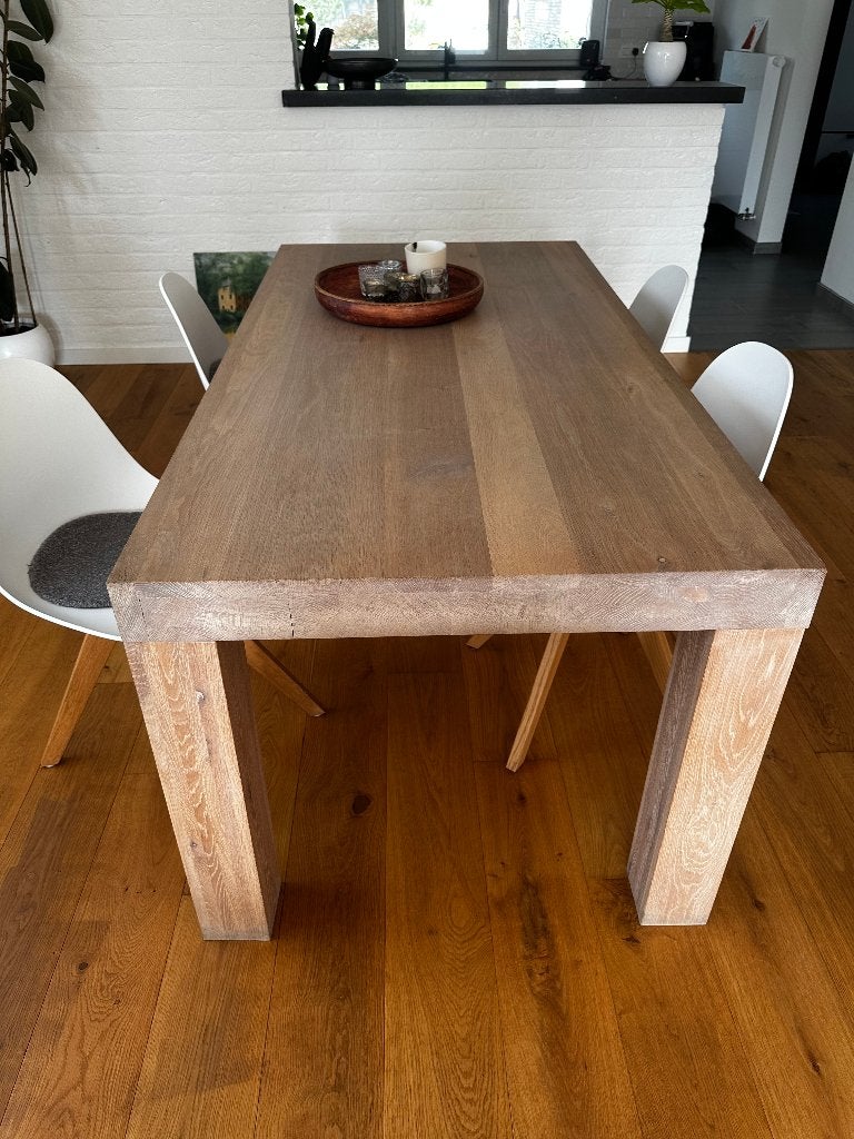 strakke eiken tafel met 4 stoelen, 150 à 200 cm, Cinq personnes ou plus, Comme neuf, Enlèvement