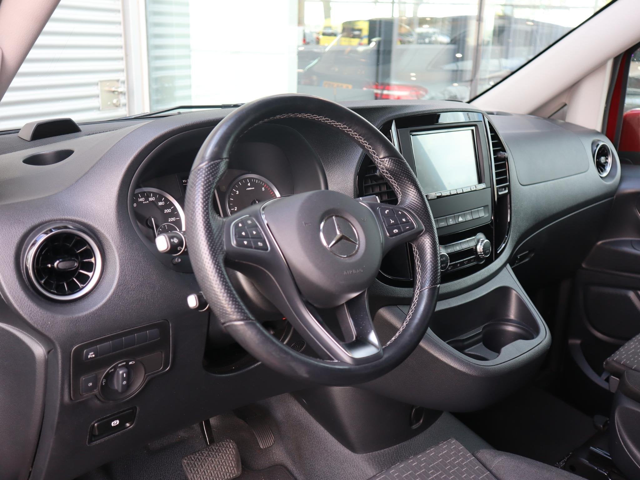 Mercedes-Benz Vito 114 CDI LANG DC LEASE EDITION, Auto's, 4 deurs, Euro 6, 4 cilinders, 136 pk
