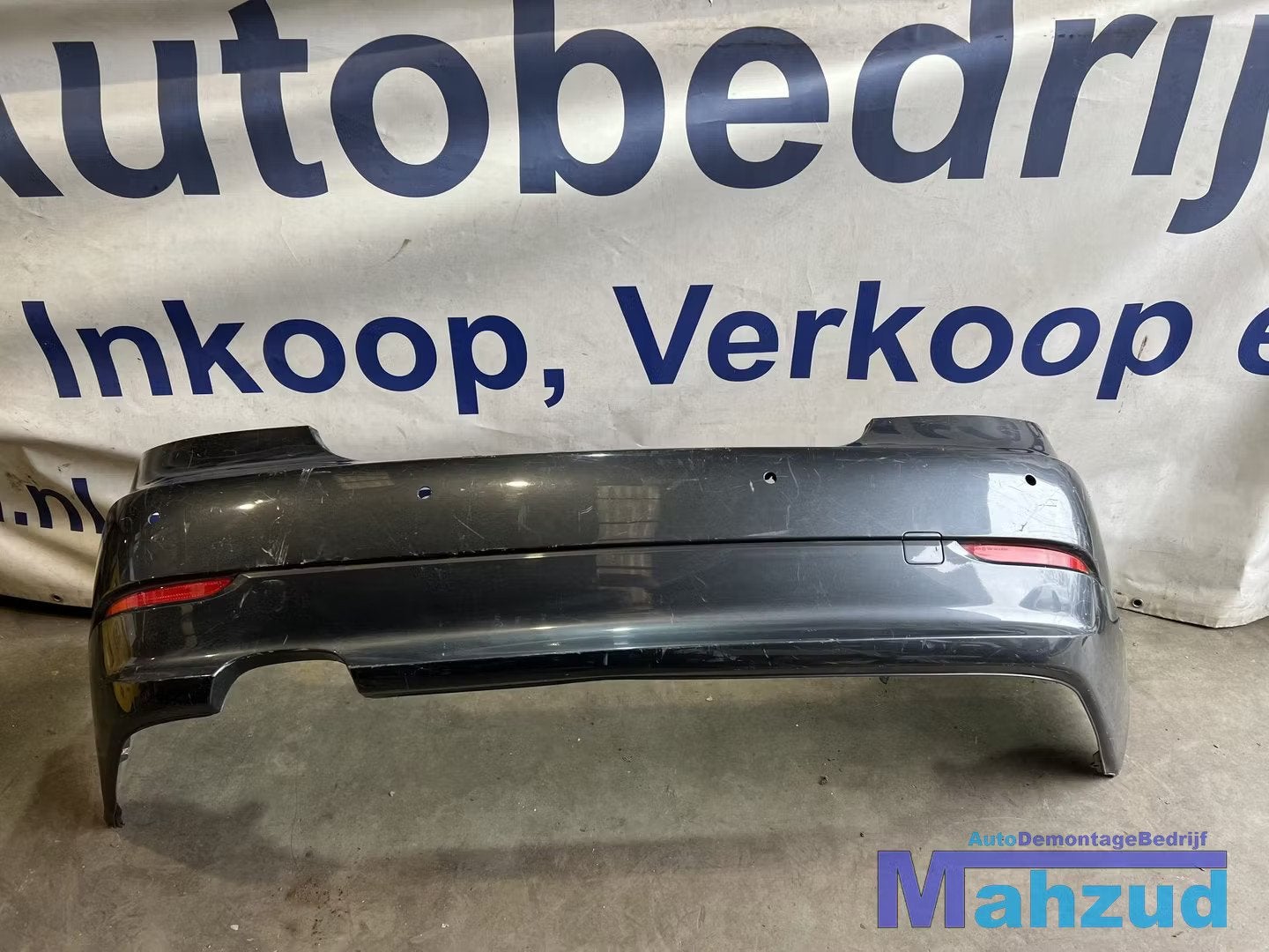BMW 5 SERIE E60 Grijs achterbumper bumper achter 2001-2010, Petuelring 130
80788  Munich, DE, Arrière, Pare-chocs, Info@bmw.de