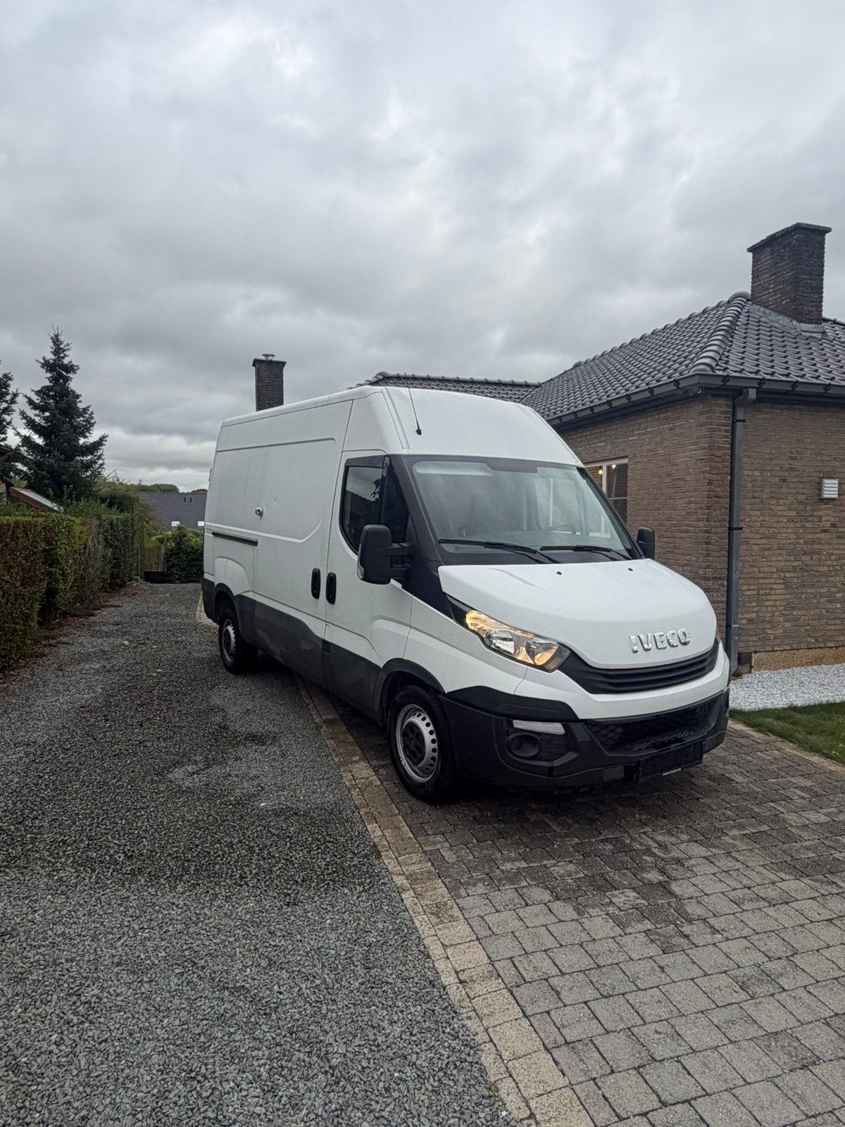 TE KOOP – IVECO DAILY L2 H2 | 3.500 KG TREKVERMOGEN, Auto's, Iveco, Particulier, 3500 kg, Te koop