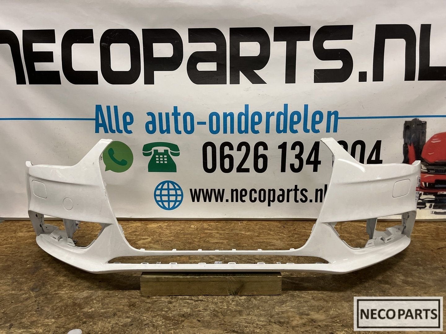 AUDI A4 8K FACELIFT VOORBUMPER BUMPER ORIGINEEL, Auto-onderdelen, Gebruikt, -, -, Achter