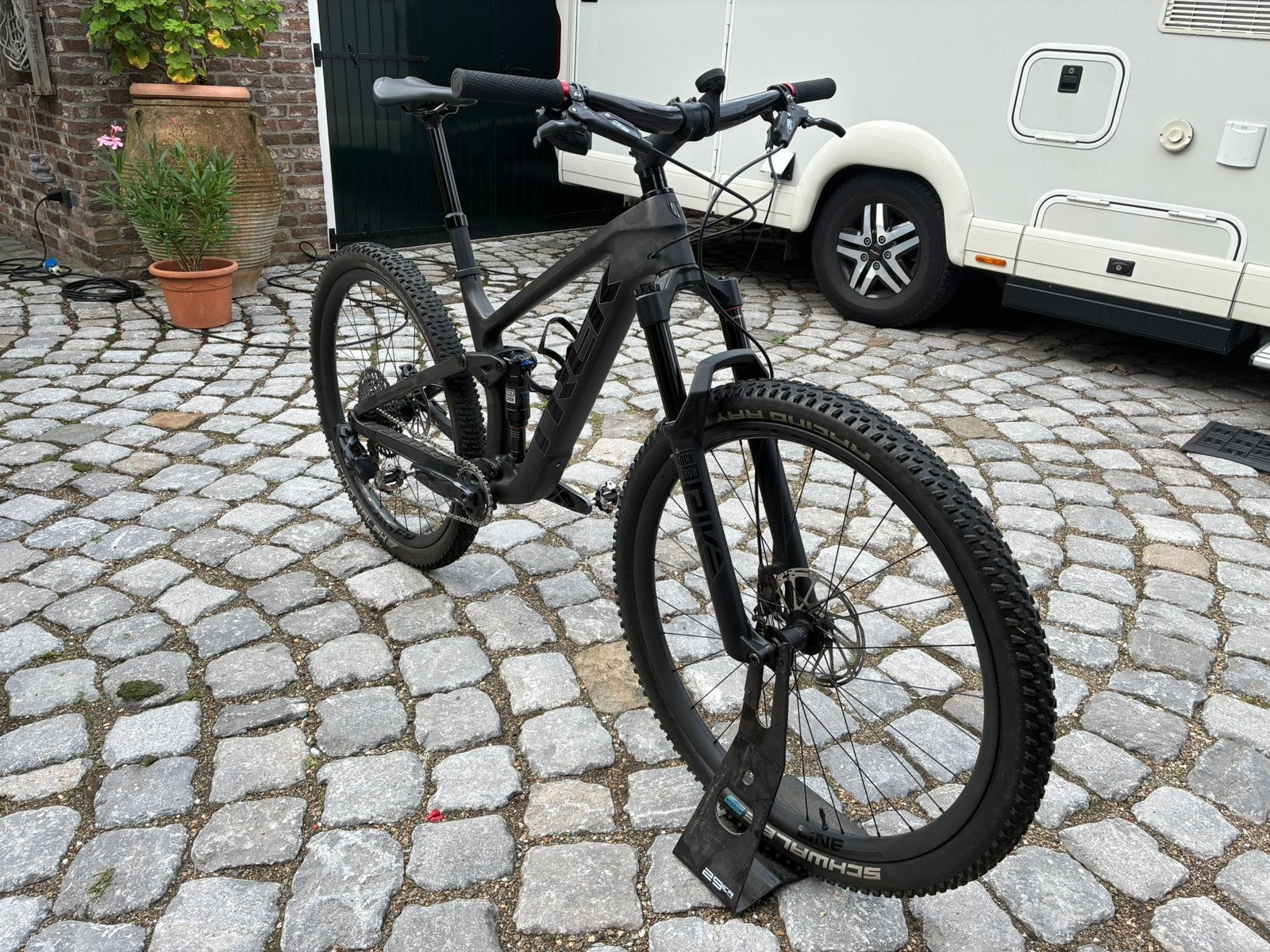 BTT Trek Top Fuel dans un état absolument neuf, Vélos & Vélomoteurs, Autres marques, 10 à 15 vitesses, Comme neuf, Enlèvement