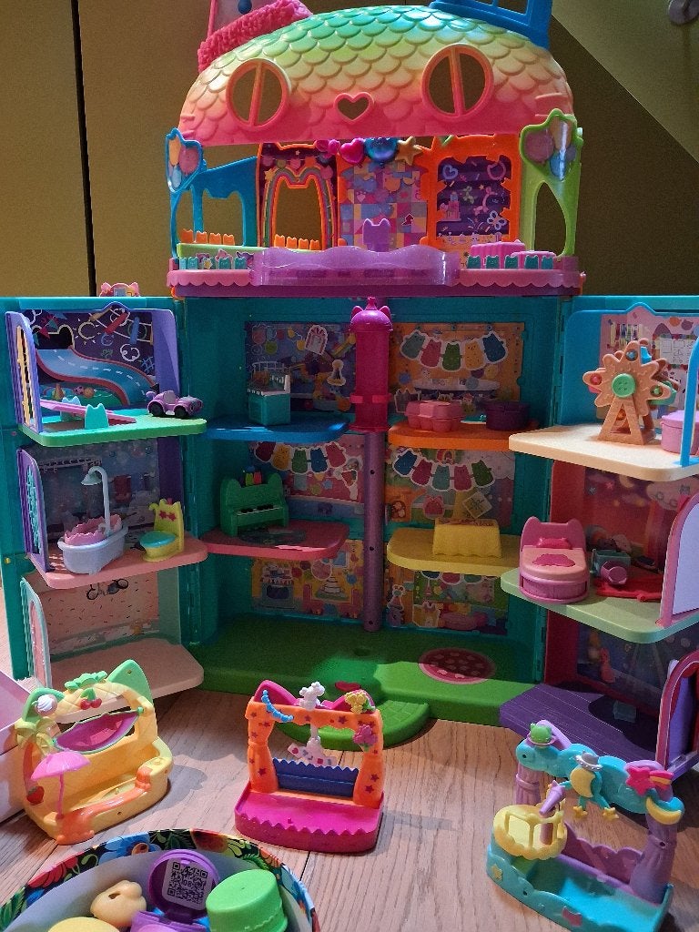 Gabby's feesthuis en meer, Ophalen, Zo goed als nieuw, Poppenhuis