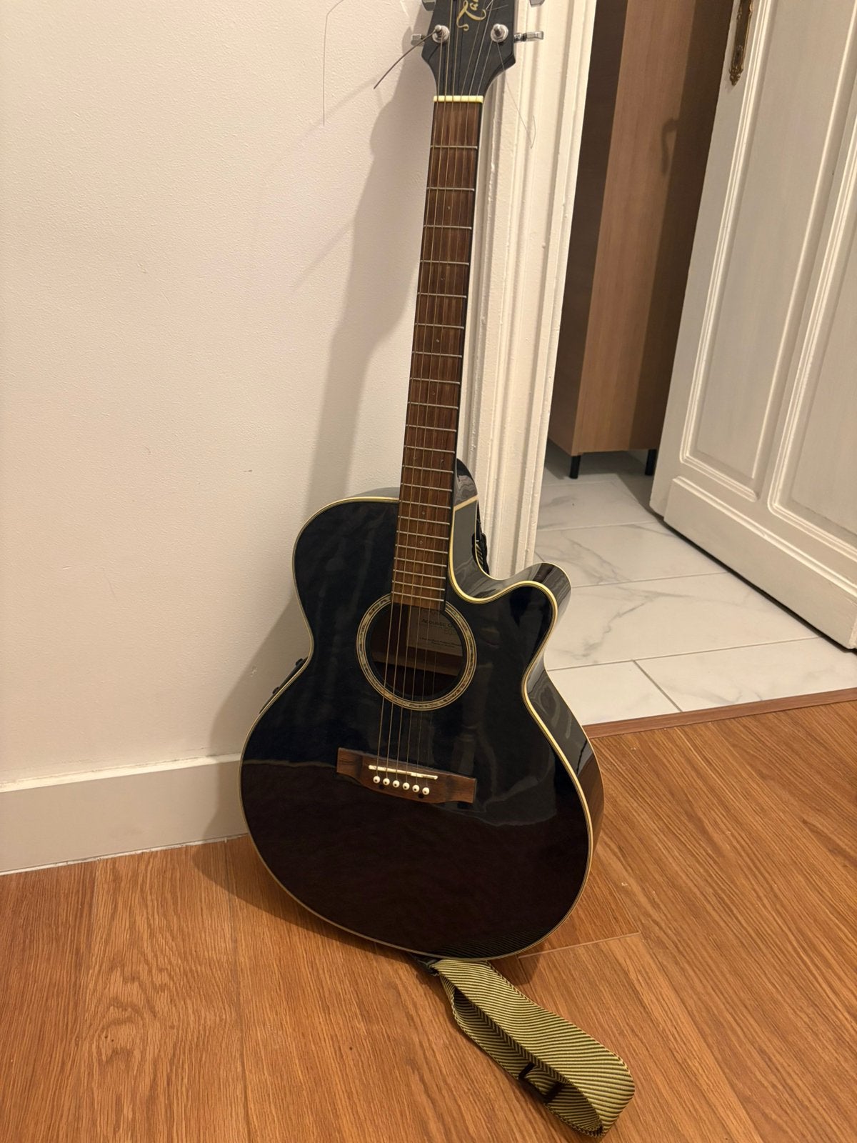 Takamine G series gitaar, Muziek en Instrumenten, Ophalen, Zo goed als nieuw