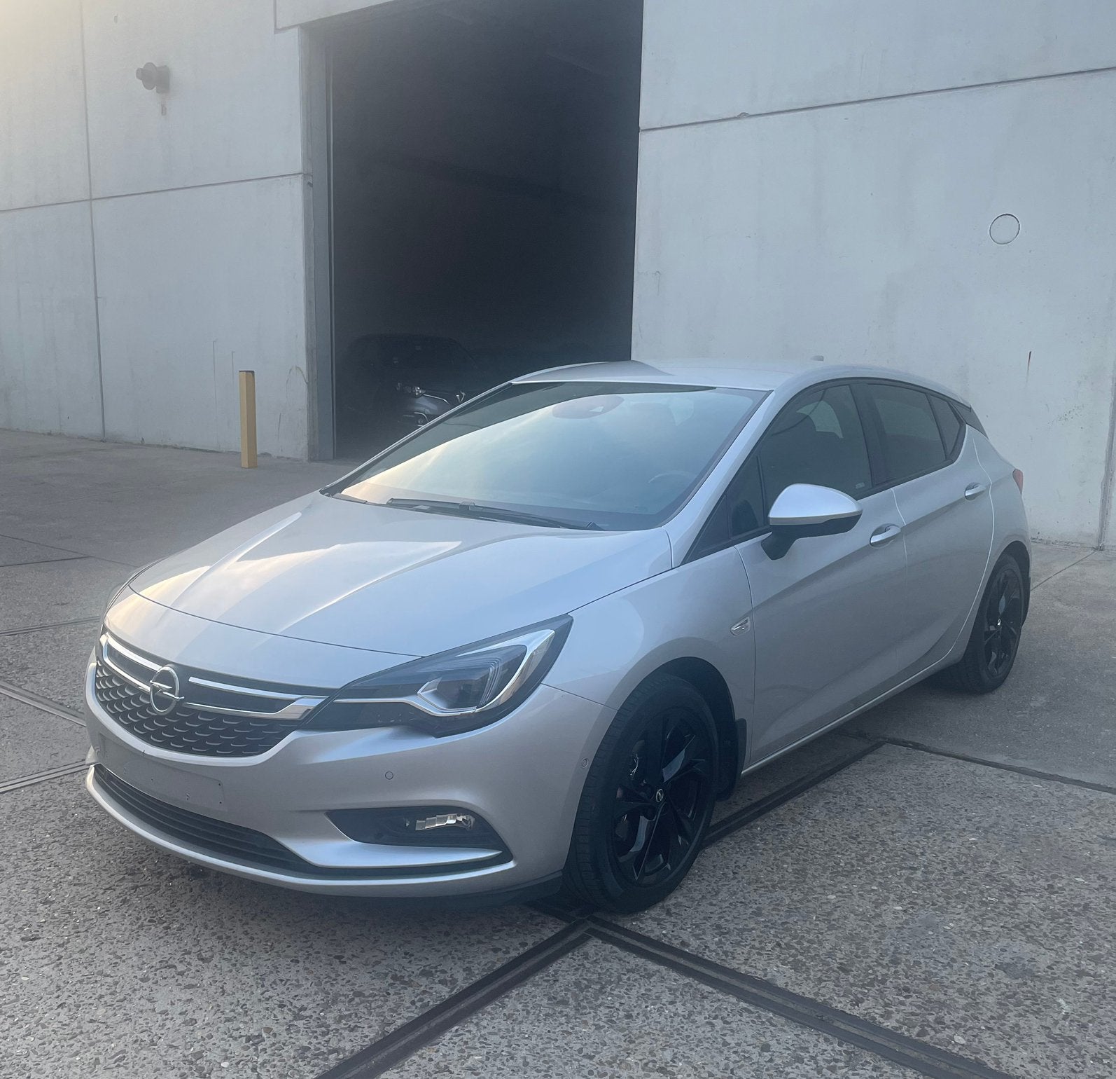 Opel Astra+ 1.4 Turbo, Auto's, Voorwielaandrijving, Dealer onderhouden, 4 cilinders, 620 kg