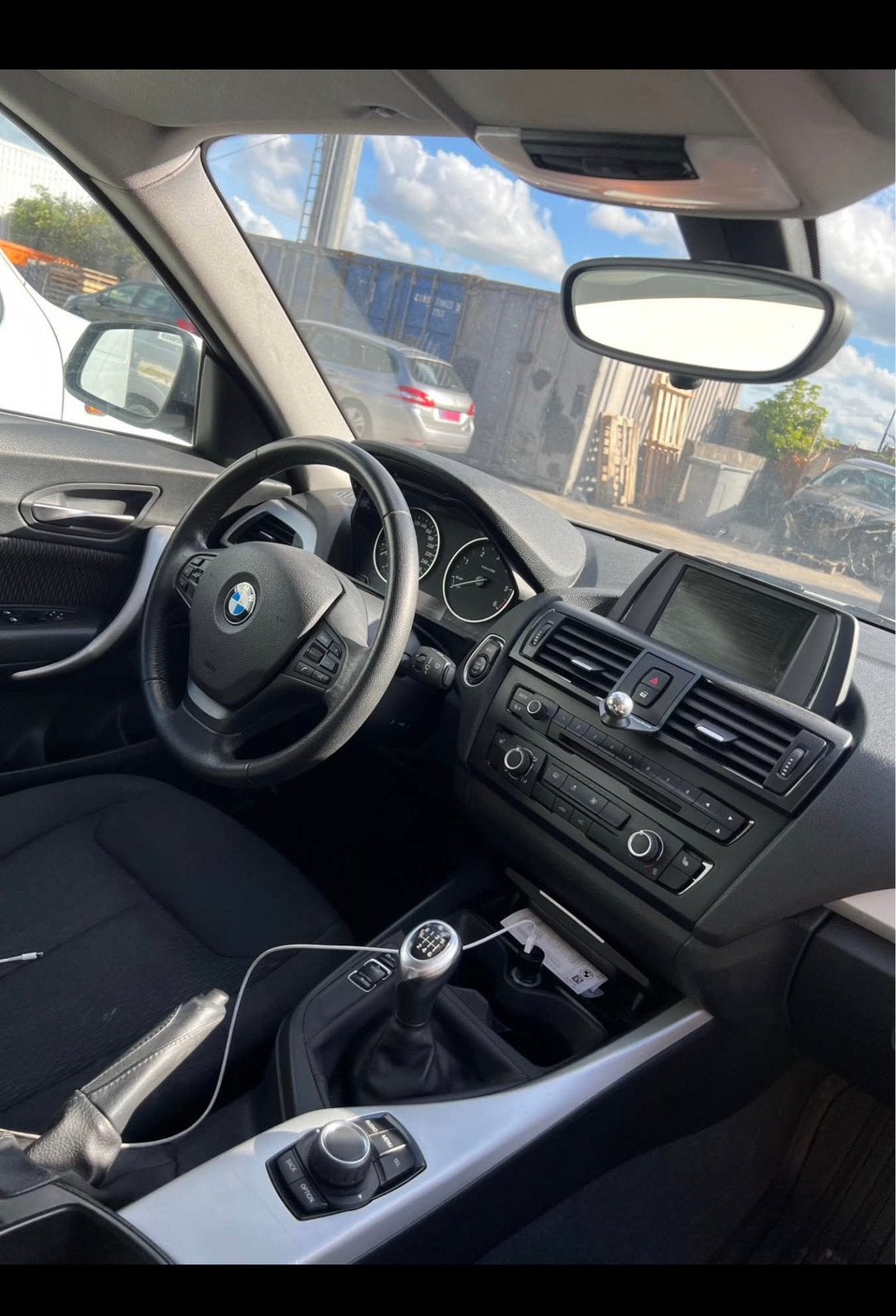 BMW SERIE 1/F21 auto., Auto's, Zwart, Wit, Particulier, Euro 4
