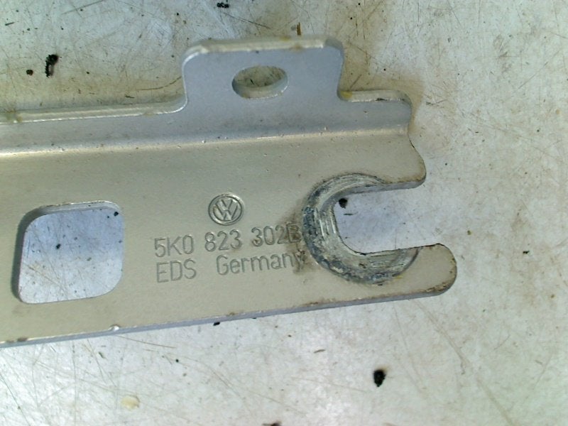MOTORKAPSCHARNIER set Volkswagen Golf VI (5K1) (5k0823301b), Auto-onderdelen, Gebruikt, Volkswagen, Volkswagen AG, Kundenbetreuung@volkswagen.de