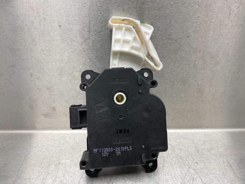 ACTIONNEUR MOTEUR VOLET CHAUFFAGE Toyota Auris (E15), Utilisé, Toyota