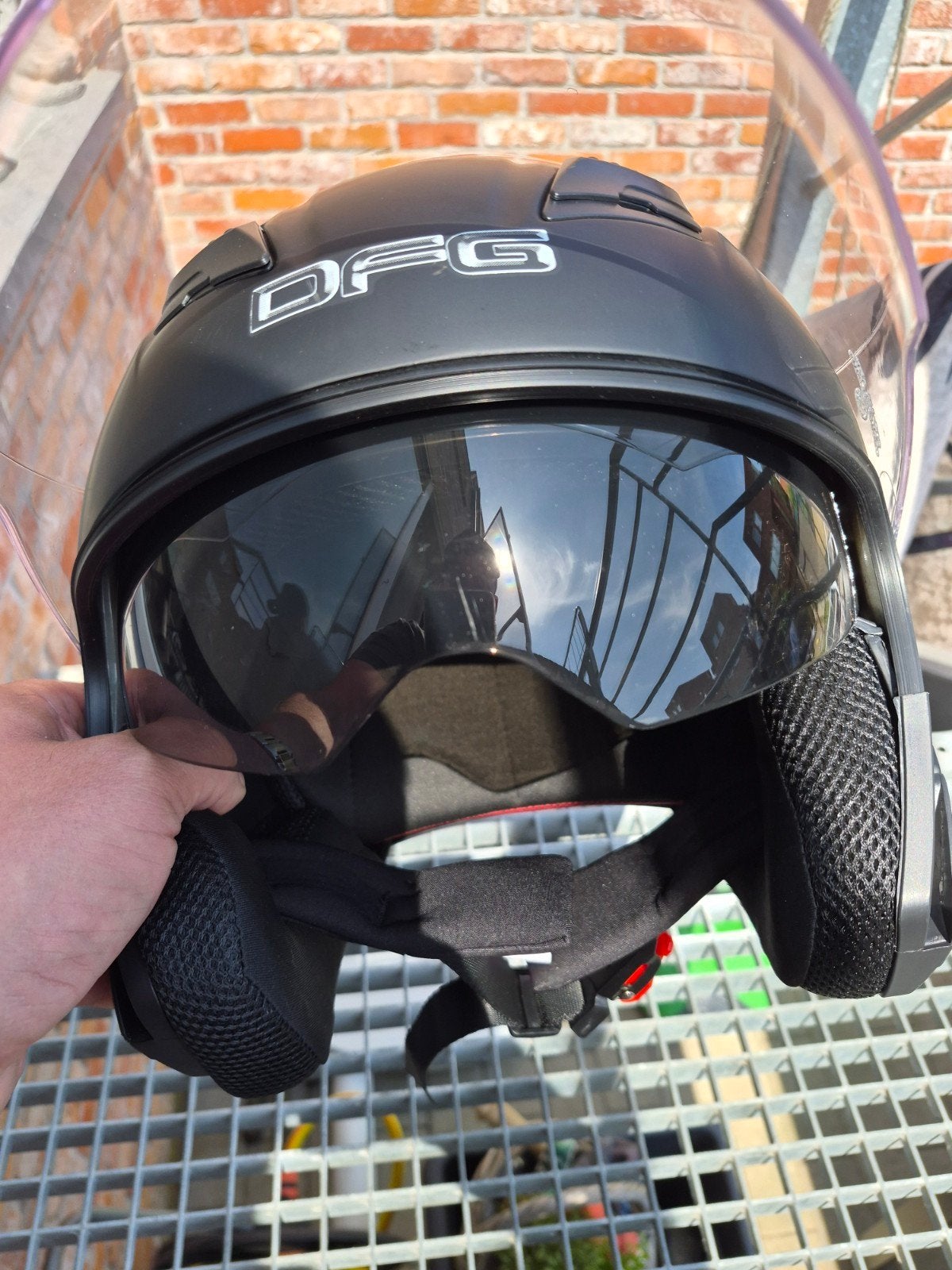 Helm nieuw maat L, verkeerd aangekocht, Fietsen en Brommers, Brommerhelmen, Ophalen