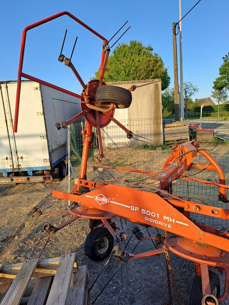 Schudder Kuhn 4 molen GF5001 MH digidrive zeer goede staat, Enlèvement ou Envoi, Transport