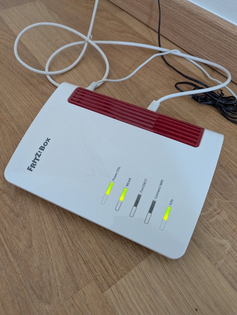 FRITZ! Box 7530 AX WiFi-router — perfecte staat, als nieuw, Computers en Software, WiFi-versterkers, Zo goed als nieuw, Ophalen