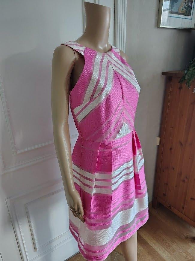 nieuwe  roze jurk, Verzenden, Nieuw, Maat 36 (S), Roze