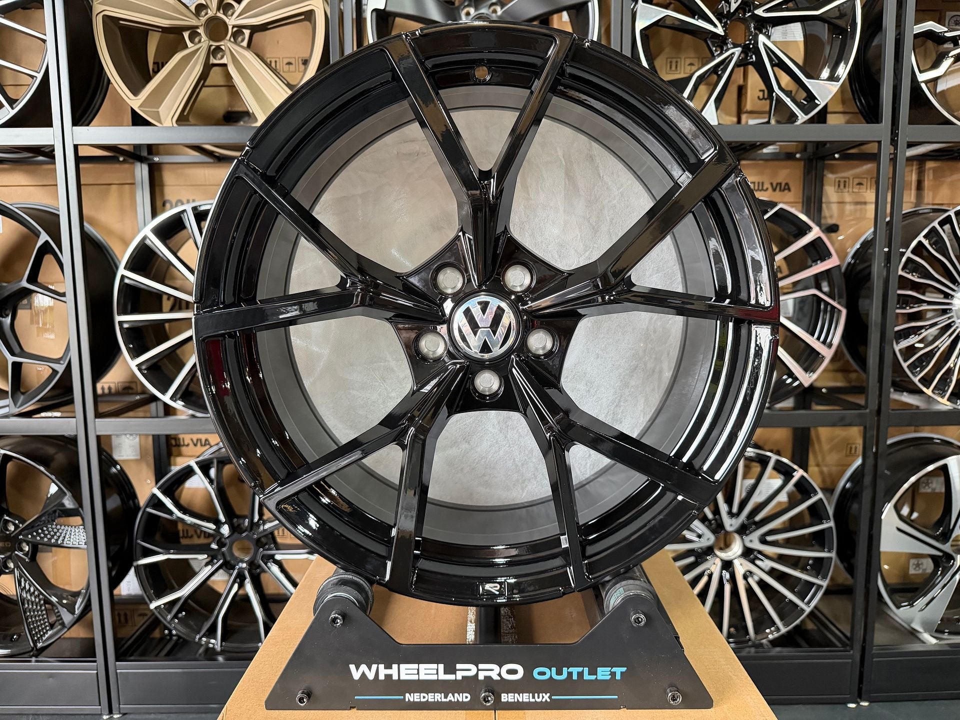 19'' ESTORIL R look velgen 5X112 Golf 7 8 8.5 T-ROC R-LOGO, Auto-onderdelen, Ophalen of Verzenden, Nieuw, 19 inch, Velg(en)