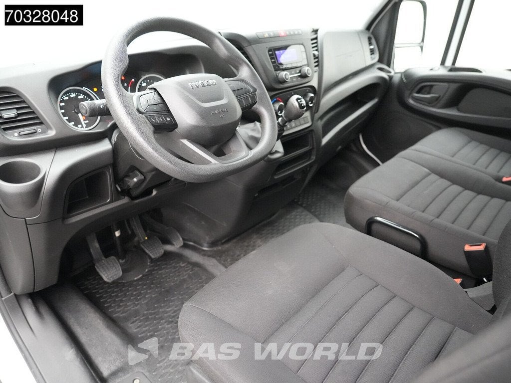 Iveco Daily 35C16 Laadklep Dubbellucht 160PK Bakwagen Airco, Auto's, Bestelwagens en Lichte vracht, Stof, Gebruikt, Euro 6, Iveco