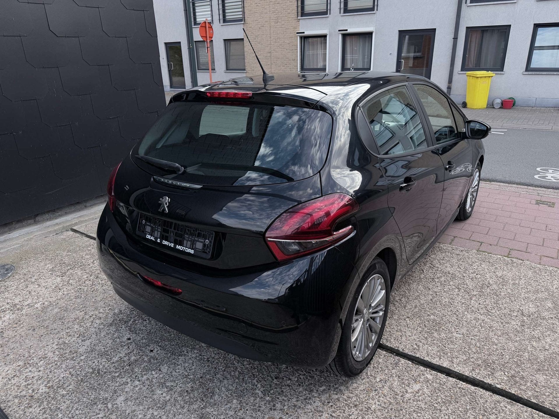 Peugeot 208 1.2 I EDITION SIGNATURE | NAVI | AIRCO | CRUISE, Auto's, Dealer onderhouden, Stof, Gebruikt, 1199 cc