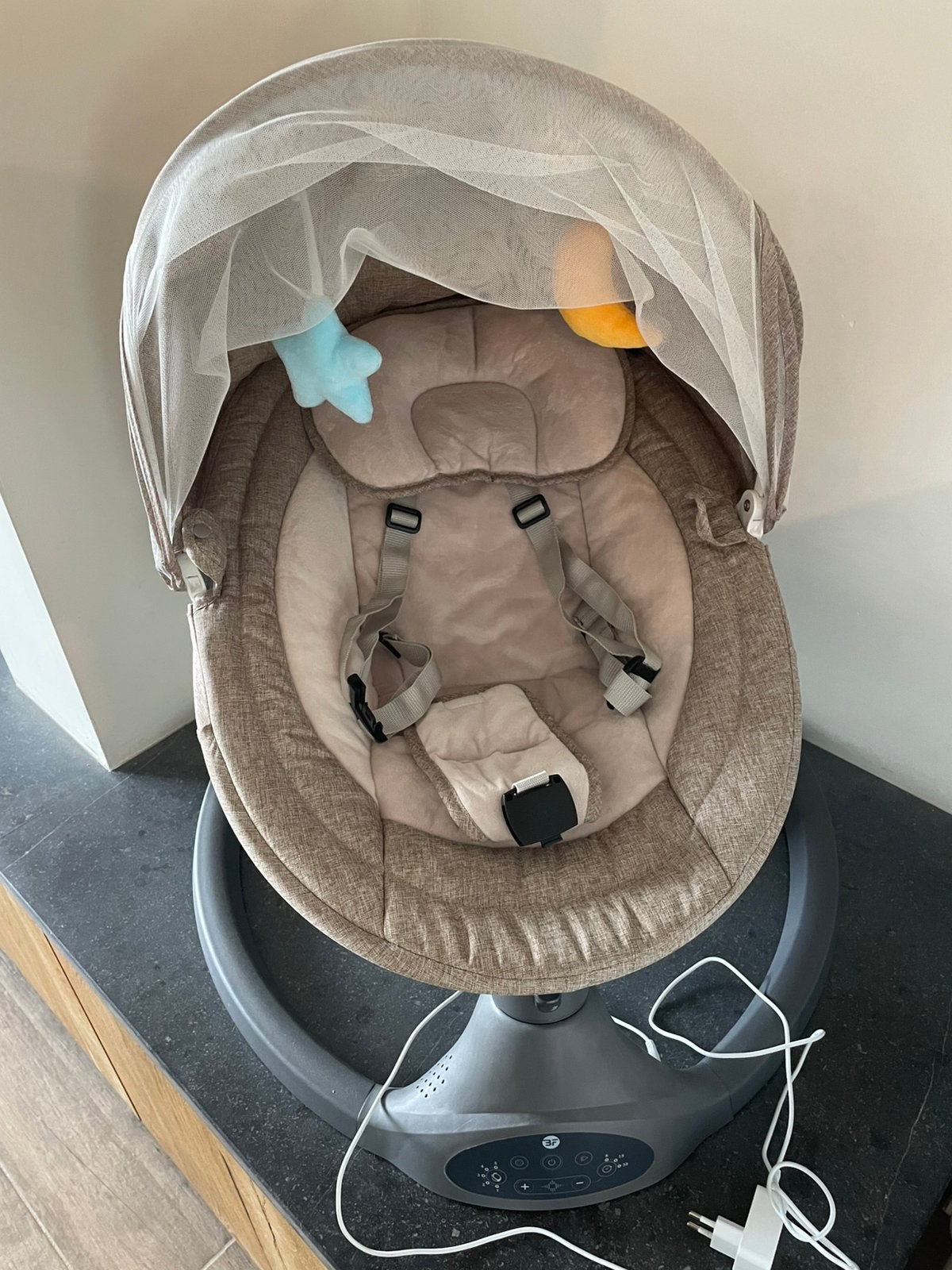 Elektrische Wipstoel/ Schommelstoel, Kinderen en Baby's, Ophalen, Zo goed als nieuw, Schommelstoel