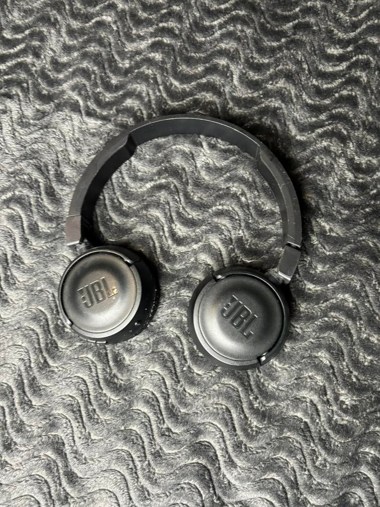 JBL T450BT Koptelefoon, Overige merken, Gebruikt, Bluetooth, Op oor (supra aural)