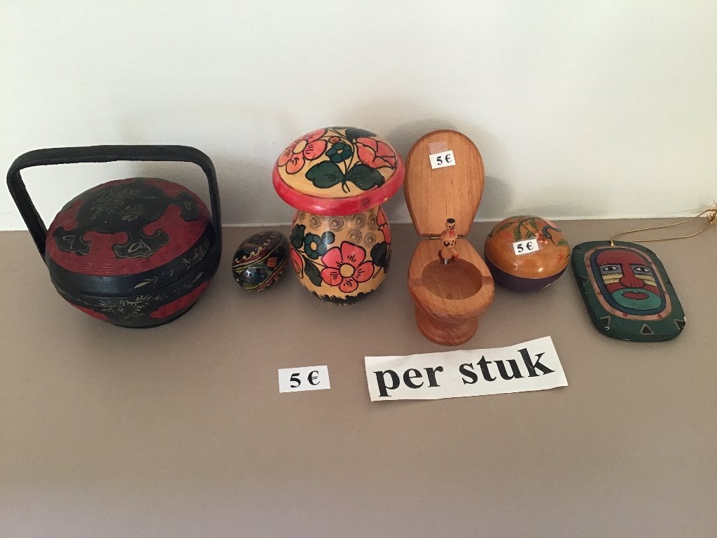 6 houten souvenirs aan slechts 5 € per stuk, Antiek en Kunst, Ophalen of Verzenden