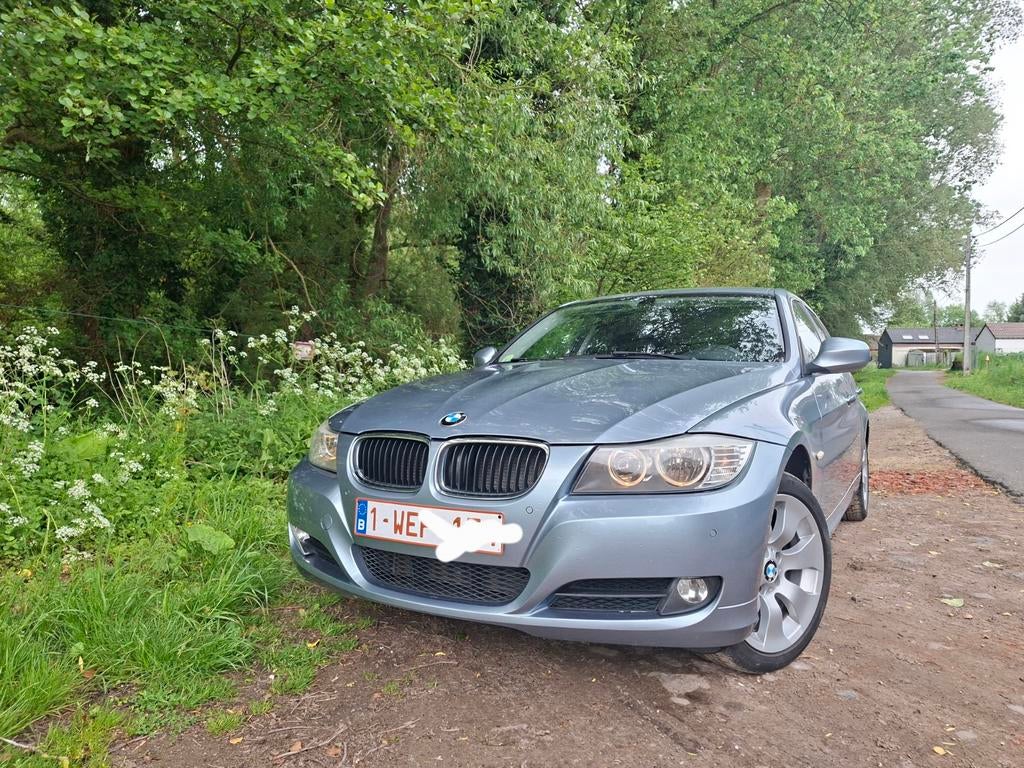 Bmw break 318D Diesel Euro 5 2013, Euro 5, 2000 kg, Noir, 5 portes