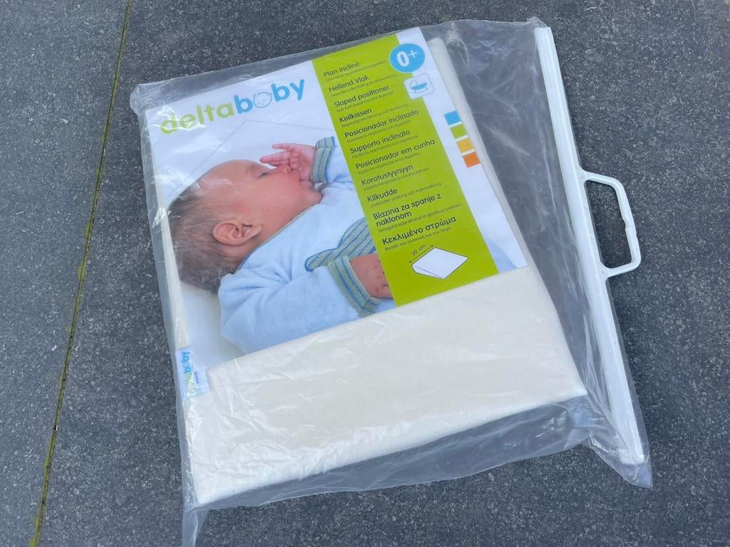 Deltababy kussen hellend vlak (anti-reflux), Ophalen, Zo goed als nieuw, Overige typen