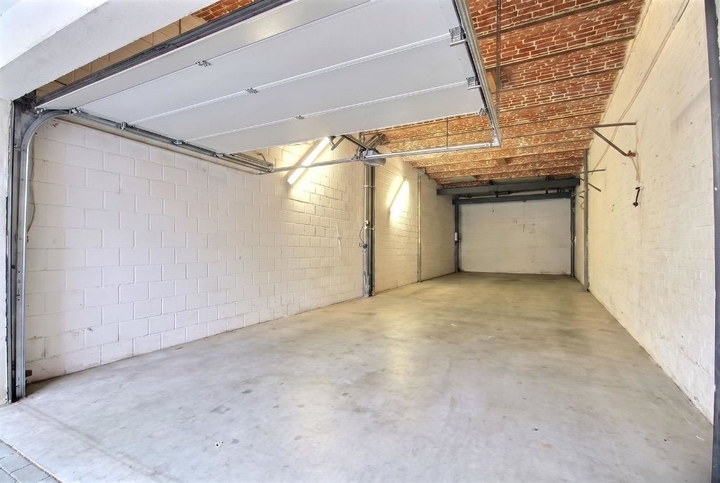 Garage sécurisé pour motos, Province de Hainaut