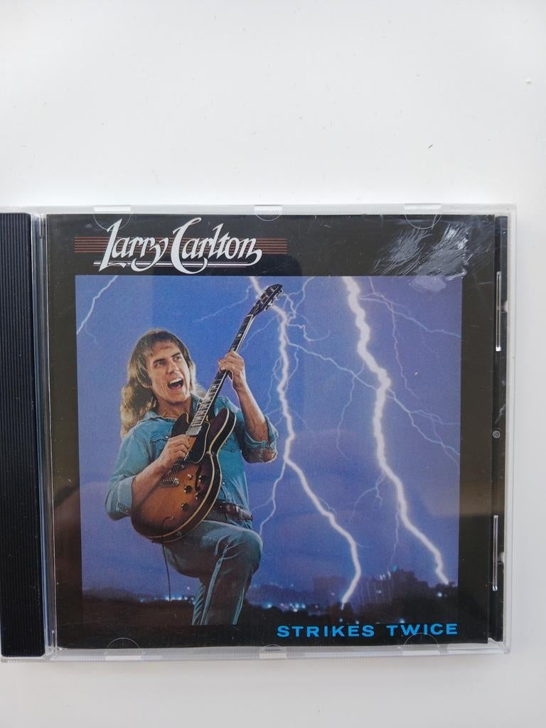 Larry carlton strikes twice cd, Cd's en Dvd's, Cd's | Jazz en Blues, Ophalen of Verzenden, Gebruikt, Jazz en Blues