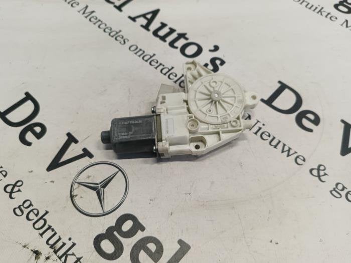 Raammotor Portier van een Mercedes Vito, Gebruikt, -, Ophalen of Verzenden, -