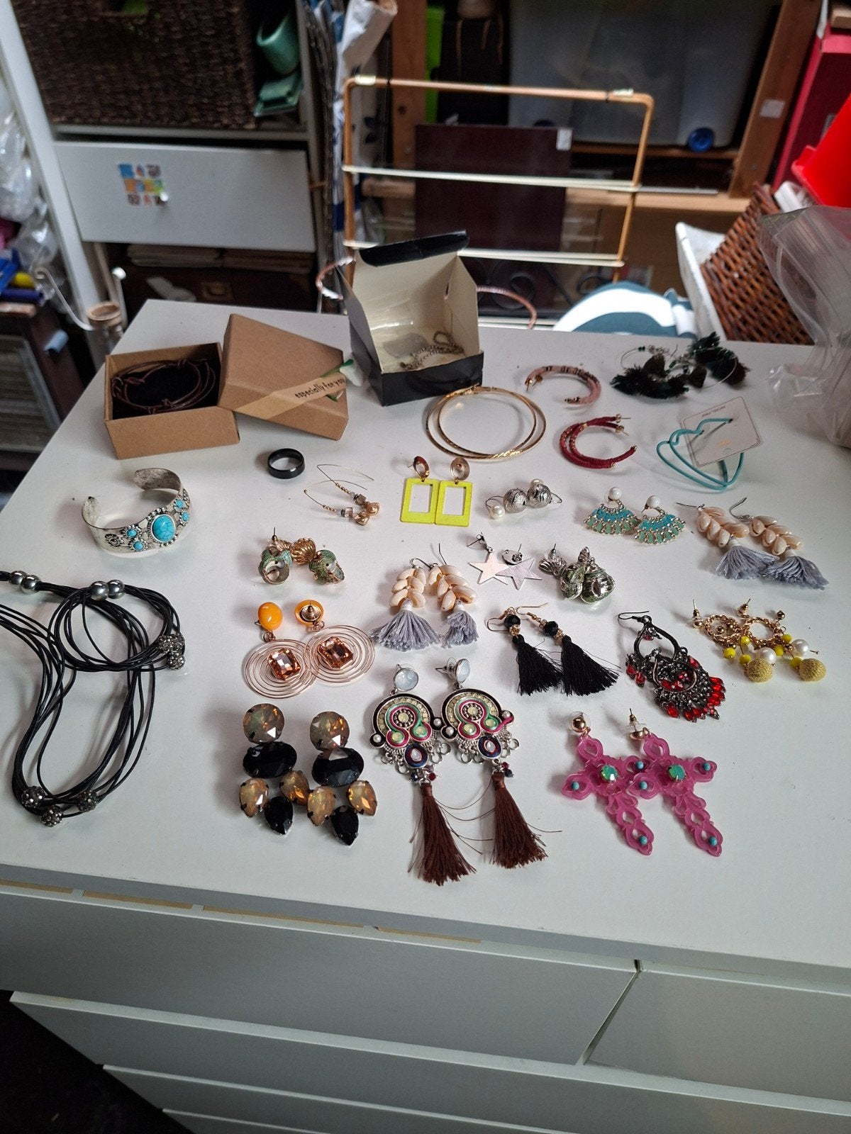 Ensemble de bijoux, Divers, Enlèvement ou Envoi