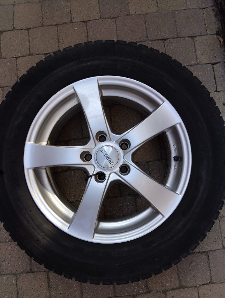 4 pneus d'hiver Michelin + jantes en aluminium, Autos : Pièces & Accessoires, Enlèvement, Pneus hiver, Pneus et Jantes
