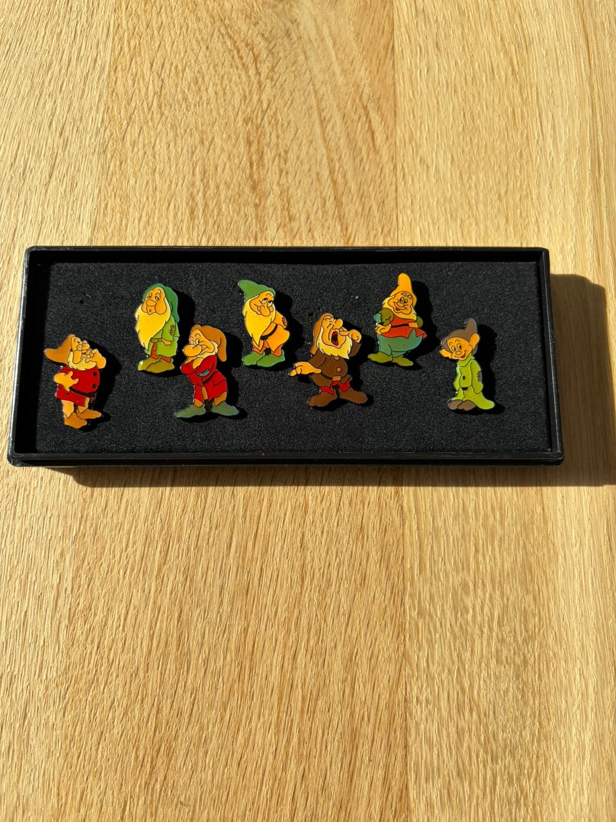 Originele doos met 7 dwergen pinnetjes, Ophalen of Verzenden, Zo goed als nieuw
