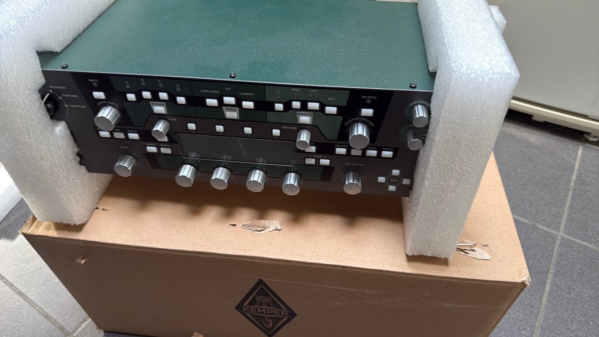 Kemper Powerrack (no remote), Muziek en Instrumenten, Ophalen, Gebruikt
