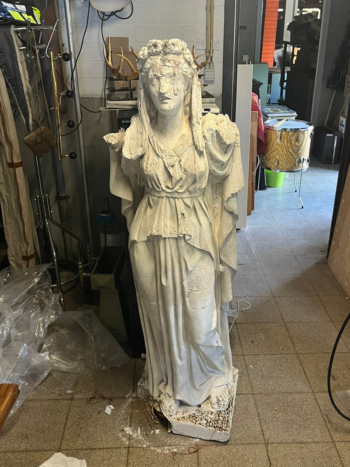 Statue en plâtre 160 cm, Enlèvement