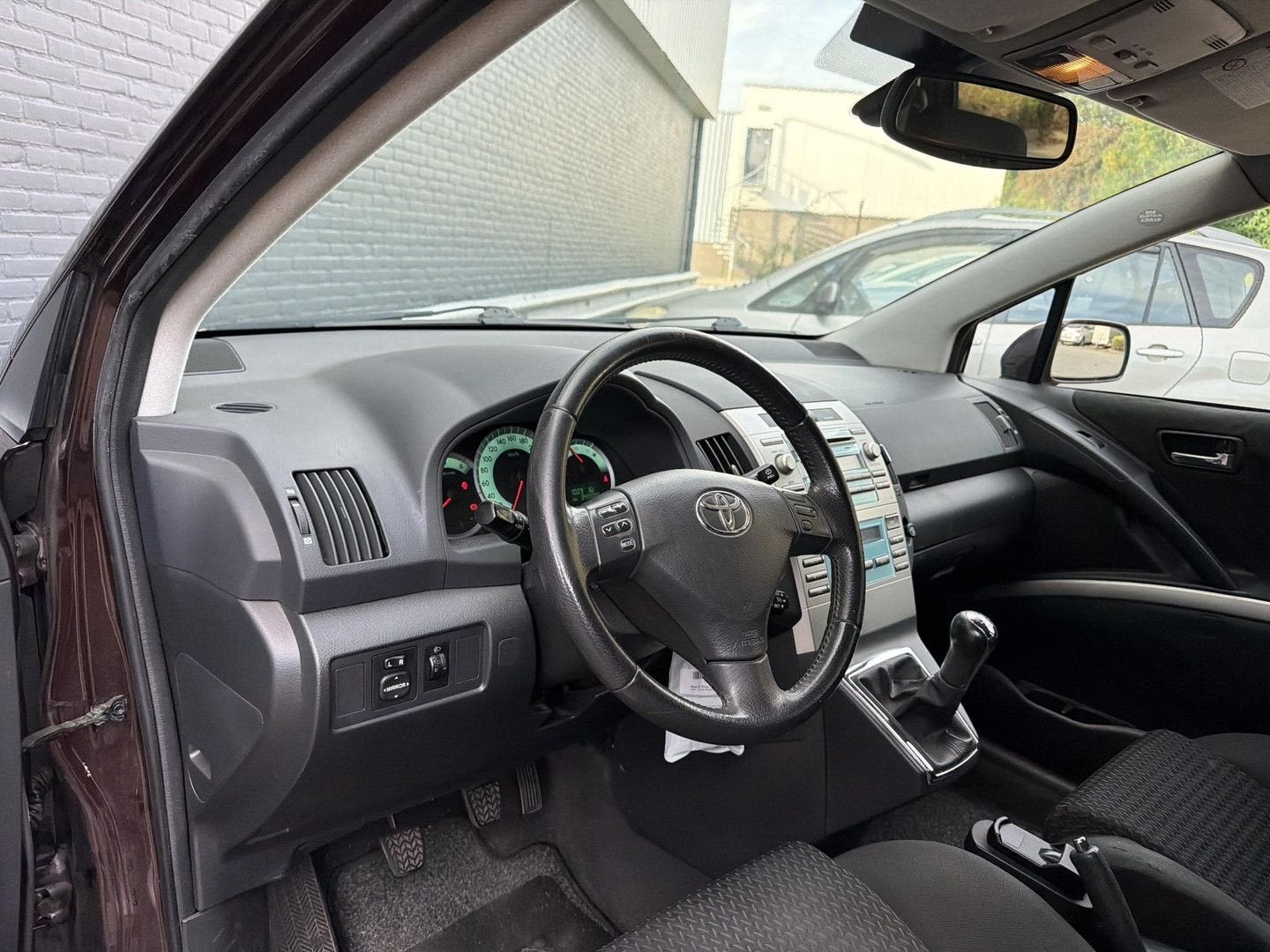 Toyota Verso 2.2 D-4D Luna | Cruise | Climate | Trekhaak |, Autos, Rouge, Achat, 170 g/km, Entreprise