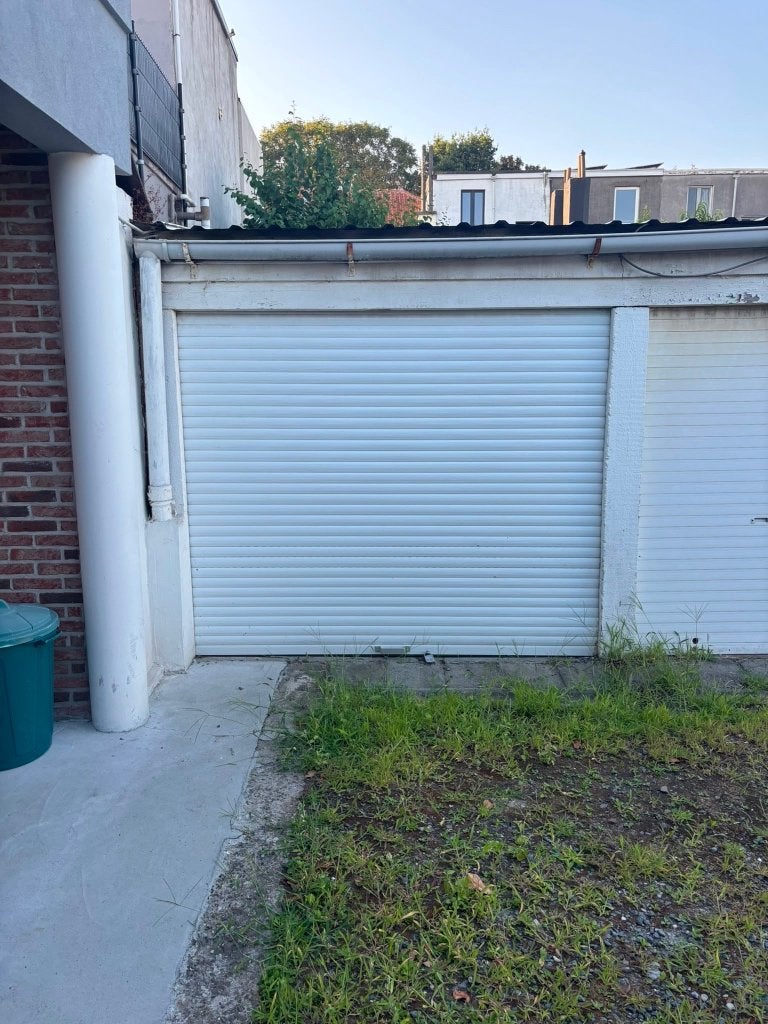 Wilrijk Ullensstraat gesloten garagebox te huur