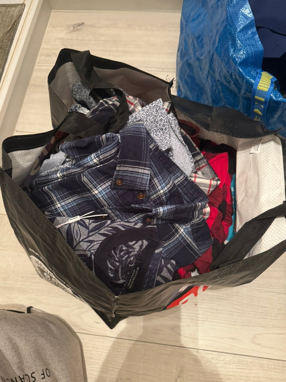 Sac de vêtements pour homme à vendre, Enlèvement, Comme neuf, Taille 46 (S) ou plus petite