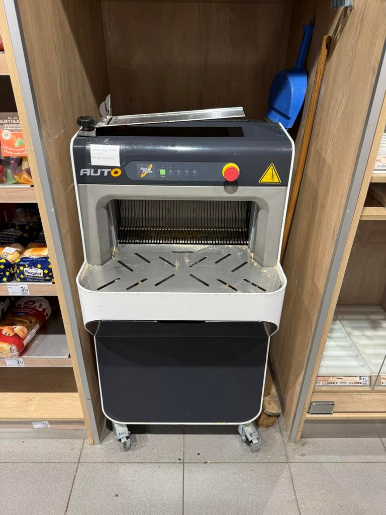 Broodmachine, Ophalen