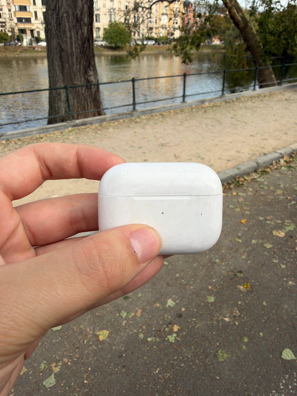AirPods Pro, Ophalen