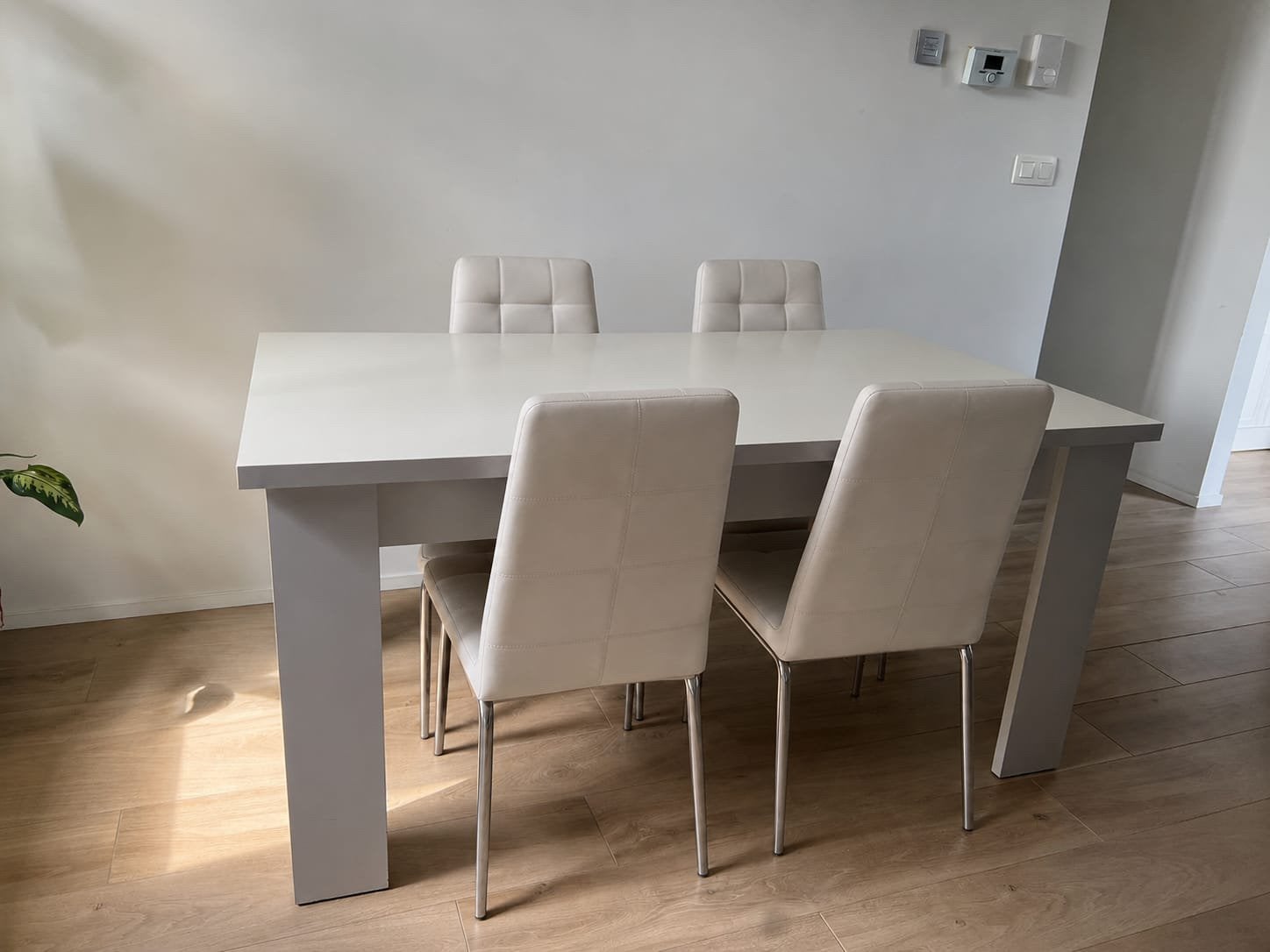Eettafel met 4 stoelen, Huis en Inrichting, Ophalen, Zo goed als nieuw